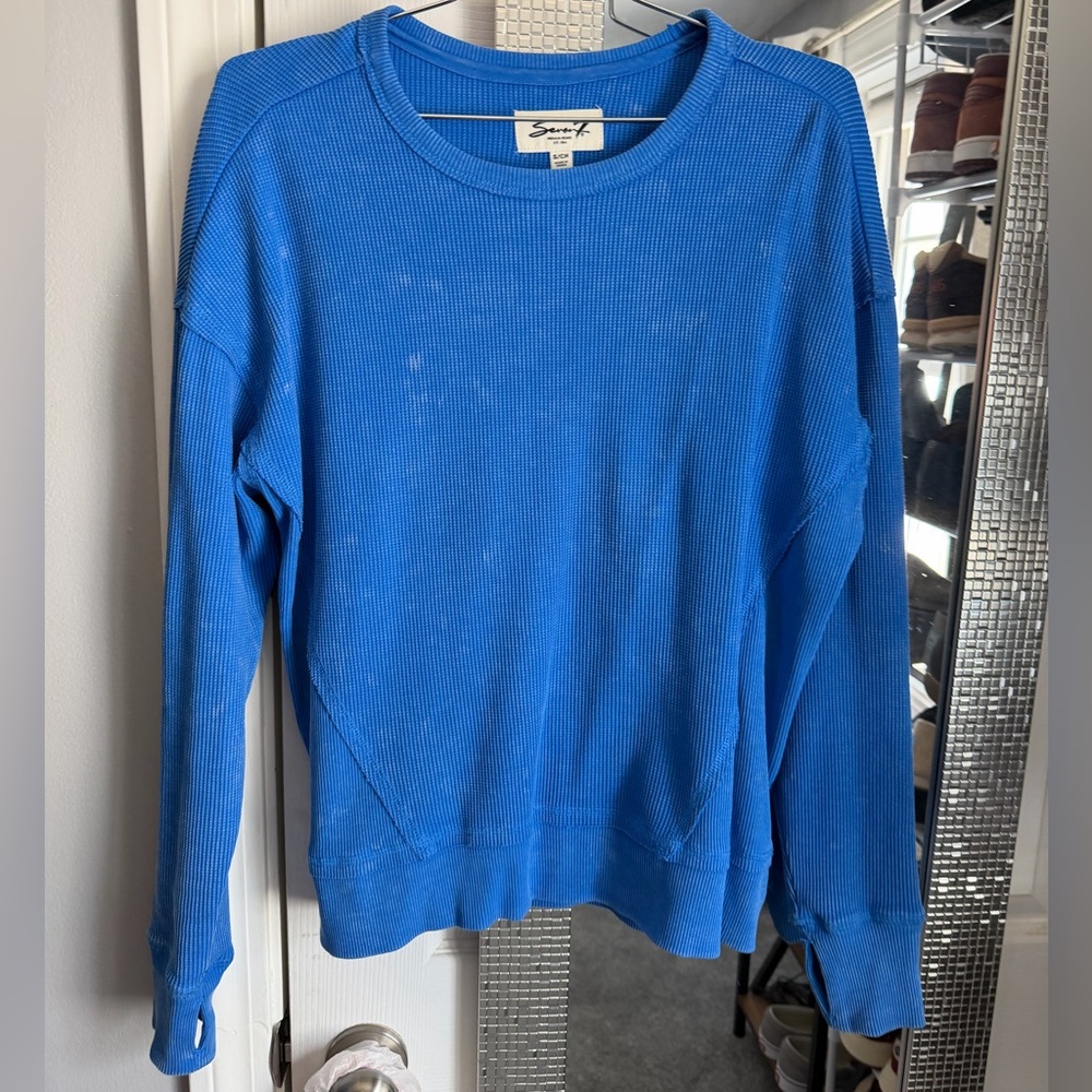 Seven7 Distressed blue V-neck waffle knit sweater